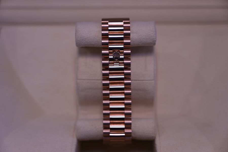 Rolex Day-Date 40 228235